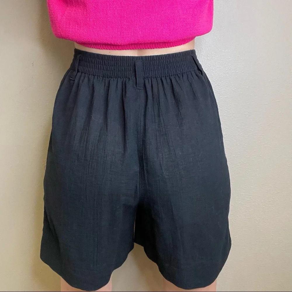 Vintage 90s black cotton gauze pleat front longline pull-on mom shorts LizWear S - Picture 15 of 17